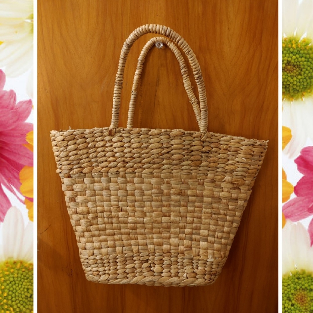 🌼🌼🌼🌼Threshold Straw Tote🌼🌼🌼🌼 - Picture 2 of 2